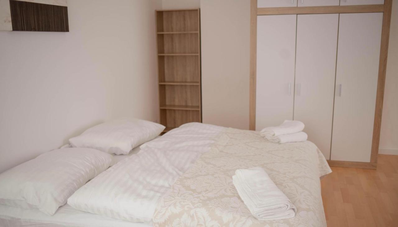 Rezidence Kbely - Free Parking Apartment Прага Екстериор снимка