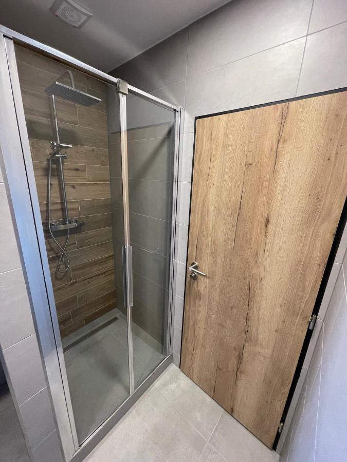 Rezidence Kbely - Free Parking Apartment Прага Екстериор снимка